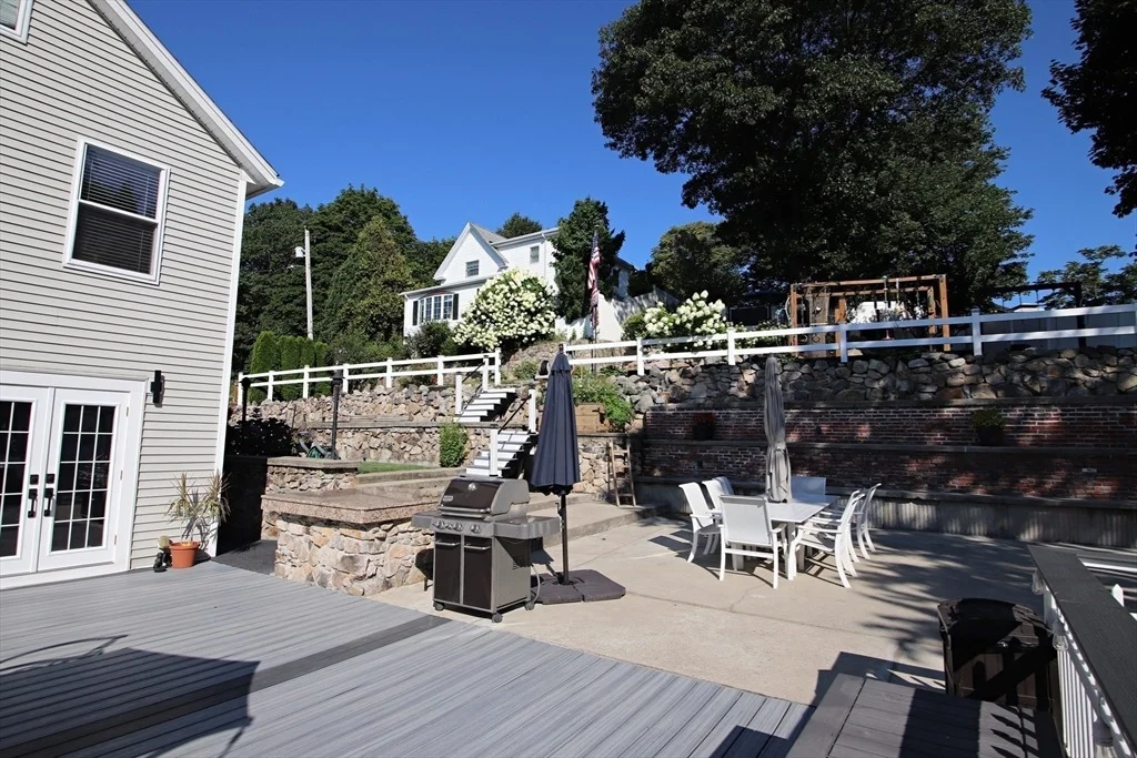Photo of 27 Overlea Avenue