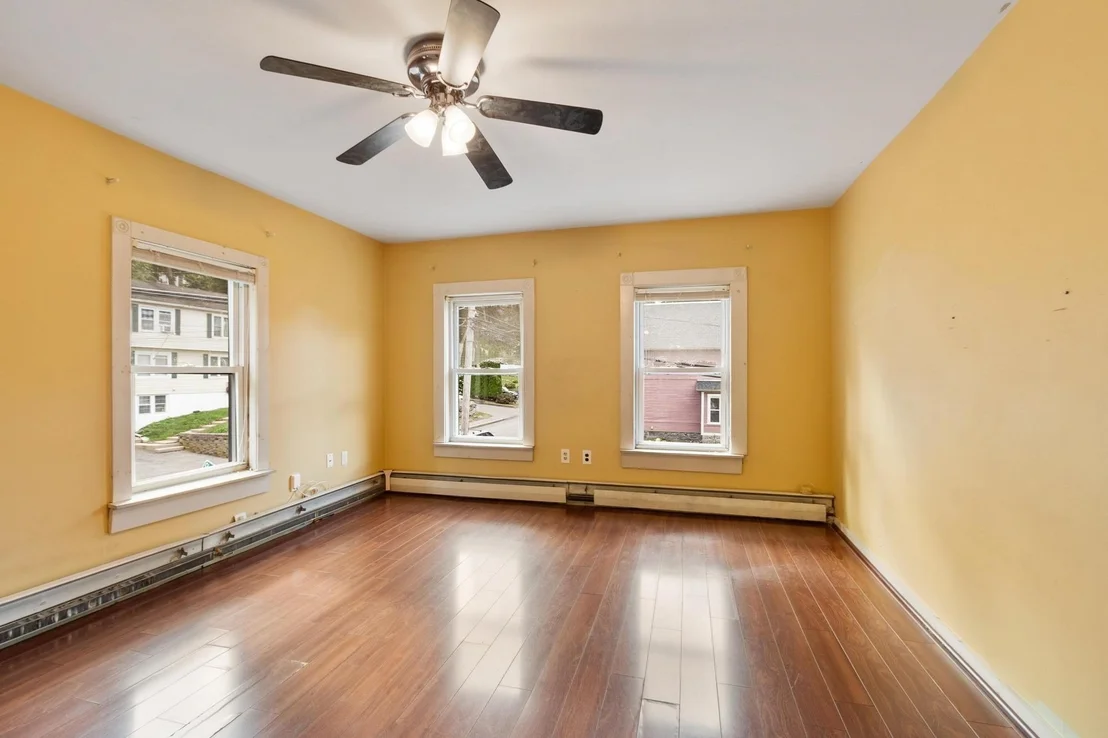 Photo of 352 Stackpole Street