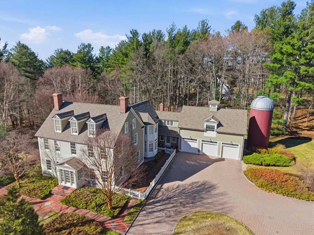 Photo of 43 Oak Hill Road