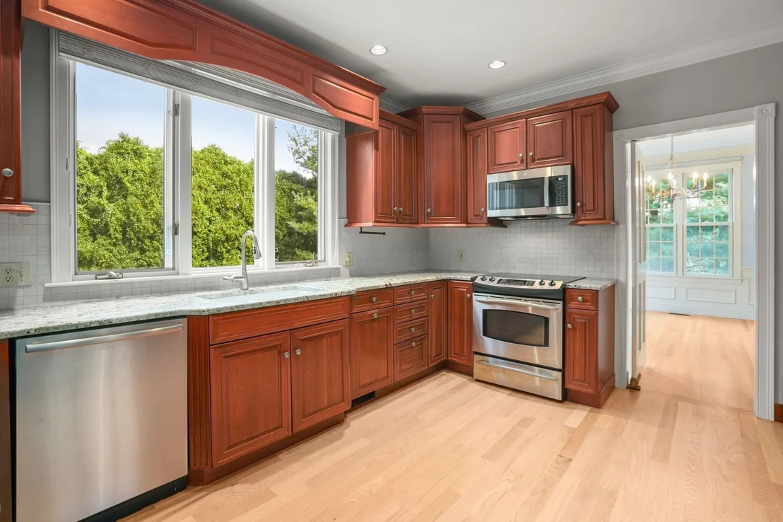 Photo of 9 Fieldstone Dr