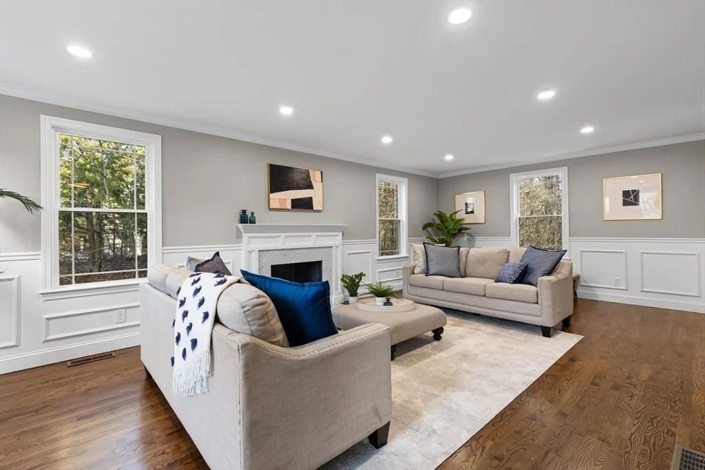 Photo of 12 Brookside Ln
