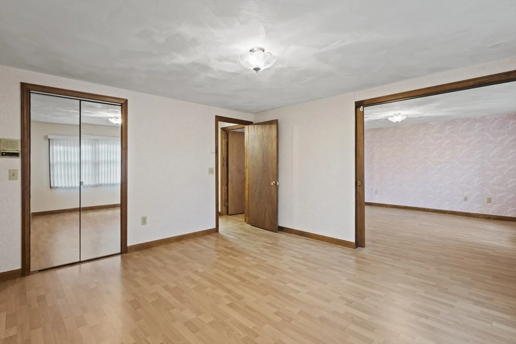 Photo of 8 Hunter Circle