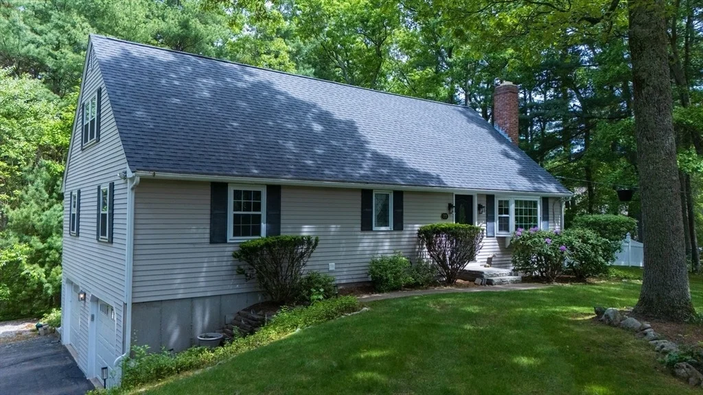 Photo of 77 Oxbow Dr