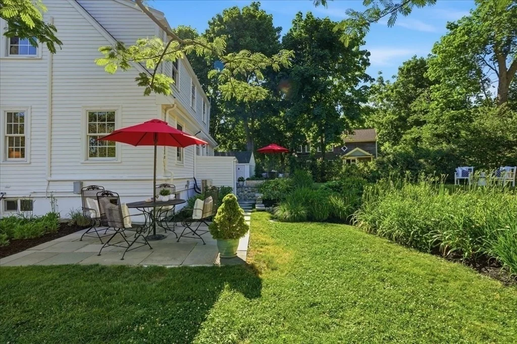 Photo of 77 Cushing Road