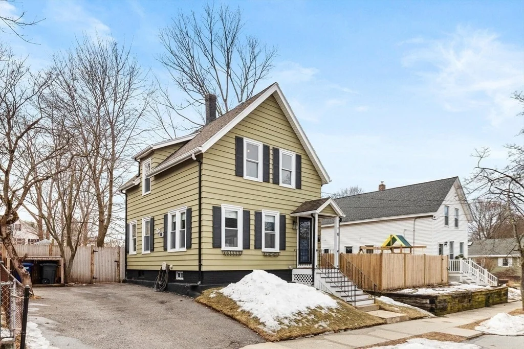 Photo of 18 Winthrop St