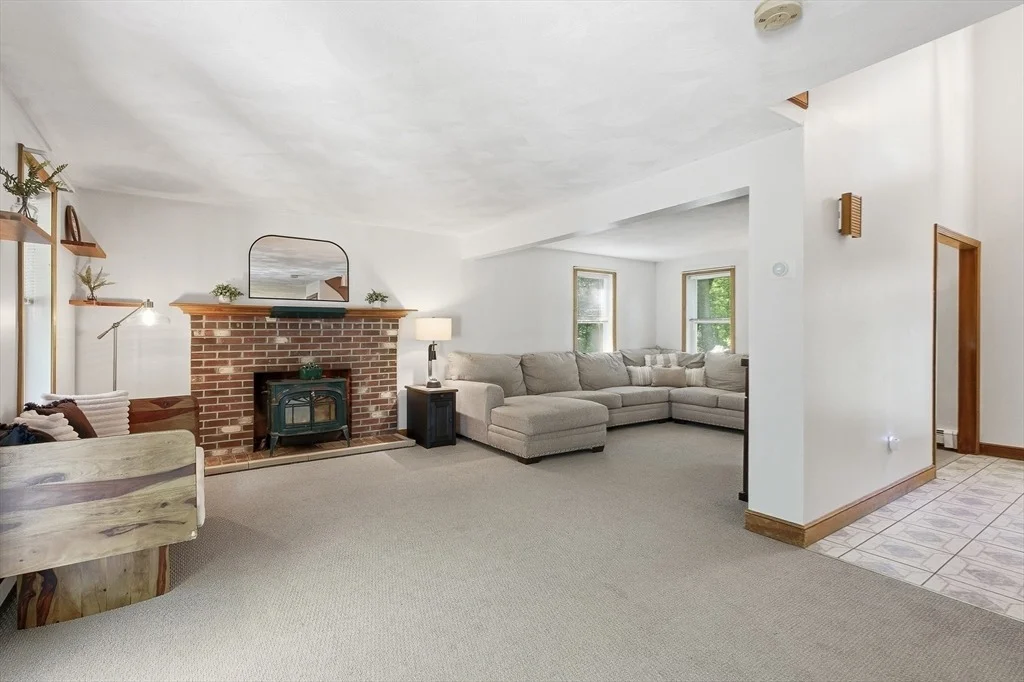 Photo of 649 Concord Rd