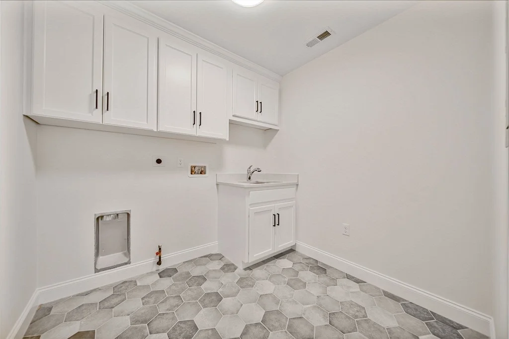Photo of 120 Lawton Road