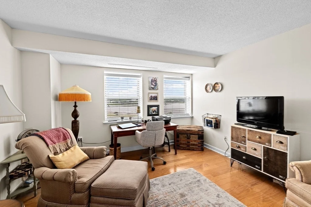 Photo of Unit 513 at 9 Park Ave