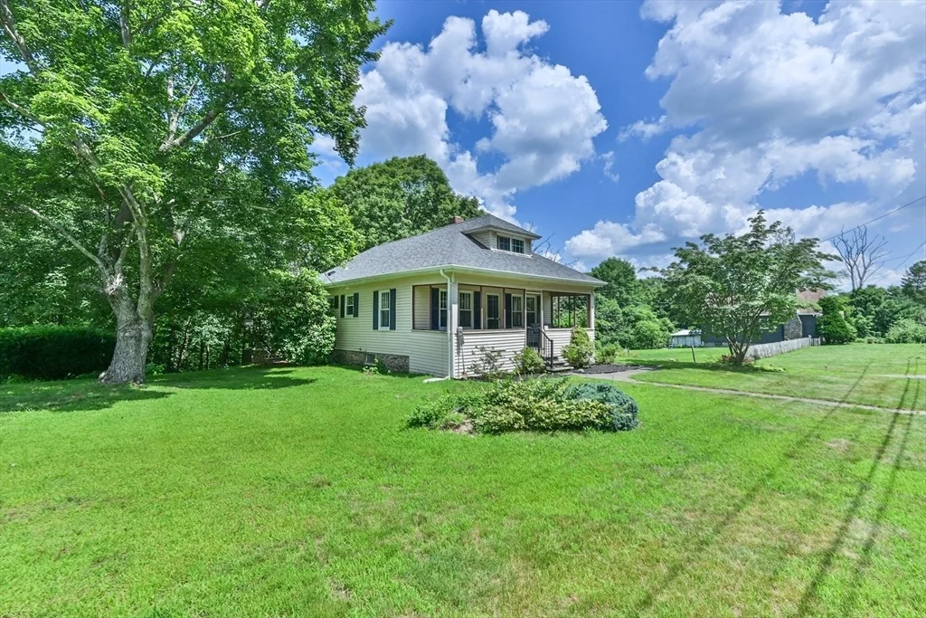 Photo of 134 Southbridge Rd.