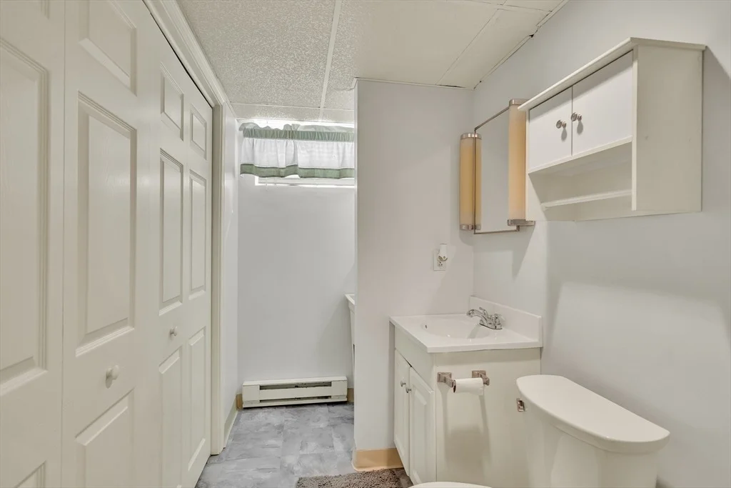 Photo of 10 Gately Dr