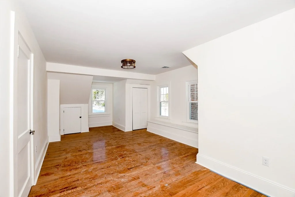 Photo of 3 Pleasant Street
