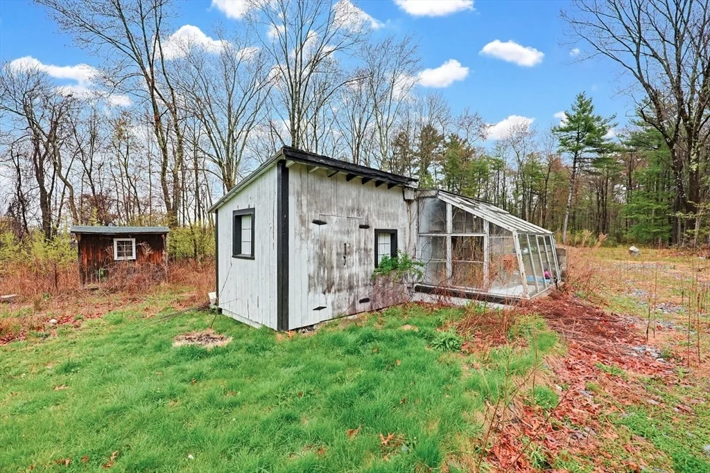 Photo of 321 Townsend Hill Rd