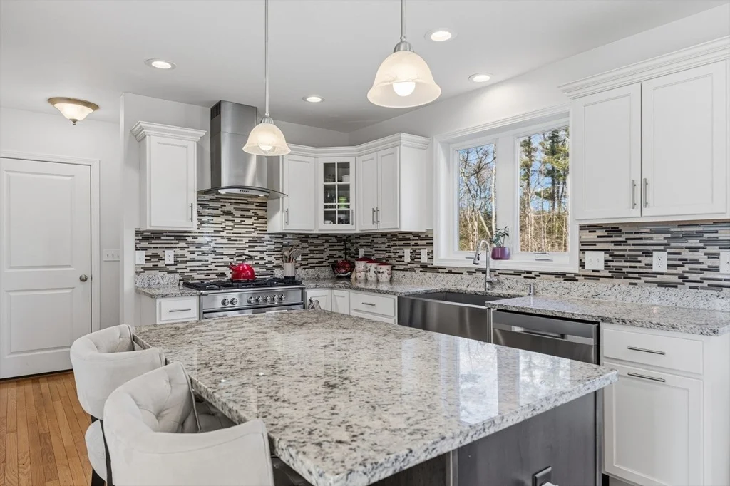 Photo of 162 Bayberry Rd