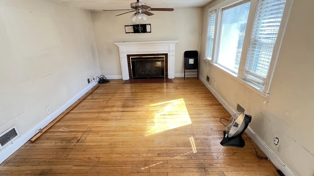 Photo of 2 Carpenter Rd