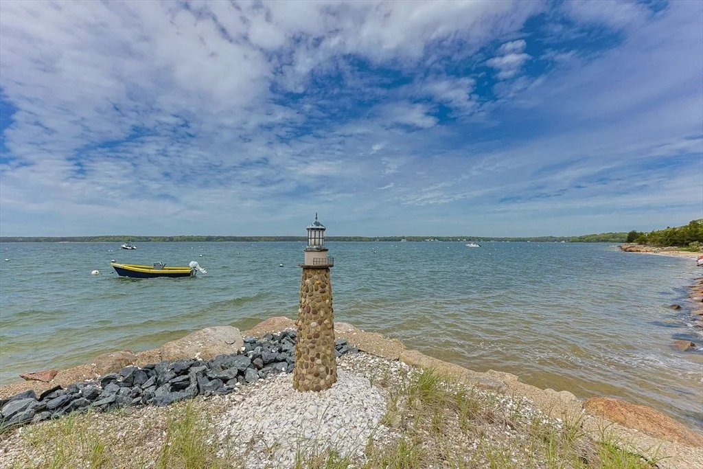 Photo of 41 Seconsett Island Rd