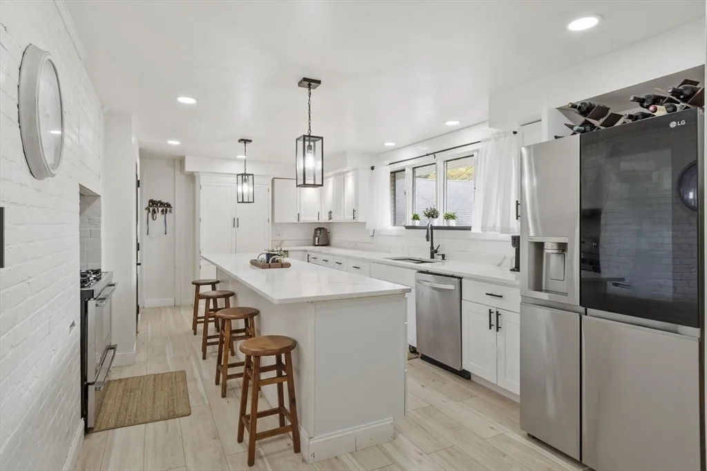 Photo of 82 Cornell Rd