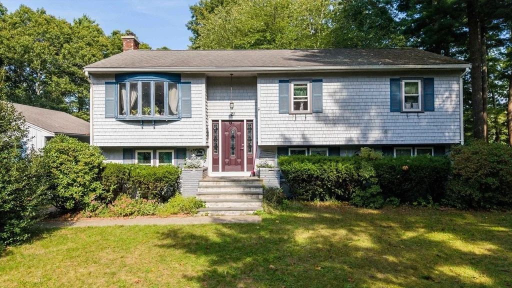Photo of 21 Windsor Dr.