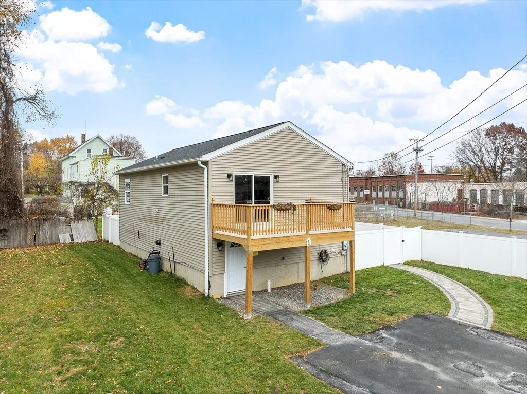 Photo of 1 Grady St