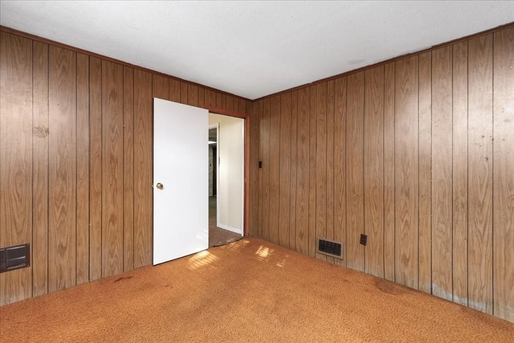 Photo of 15 Blue Jay Avenue