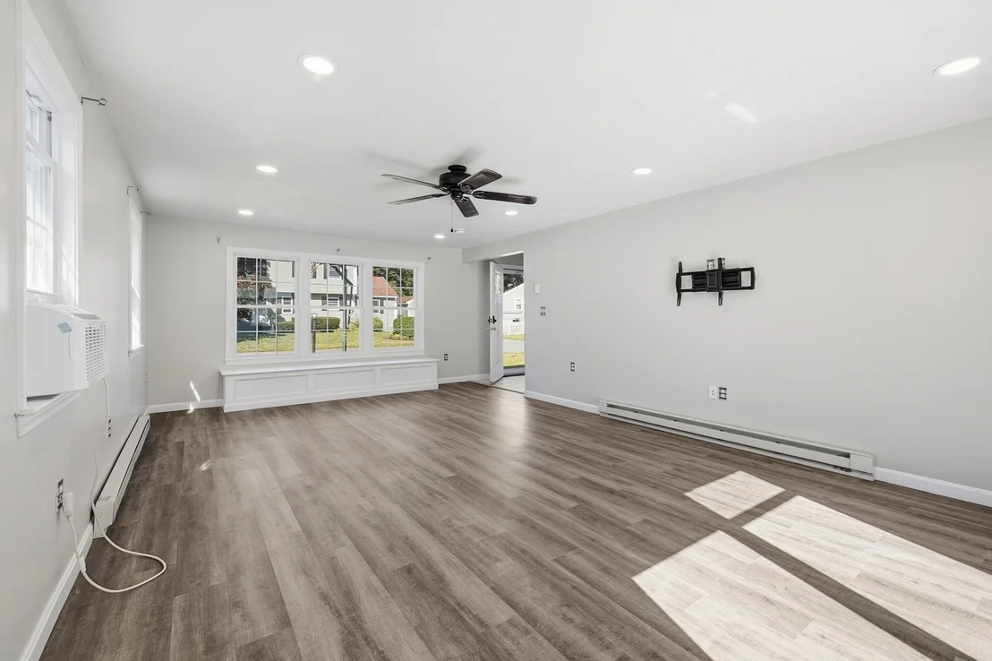 Photo of 65 Bay State Cir