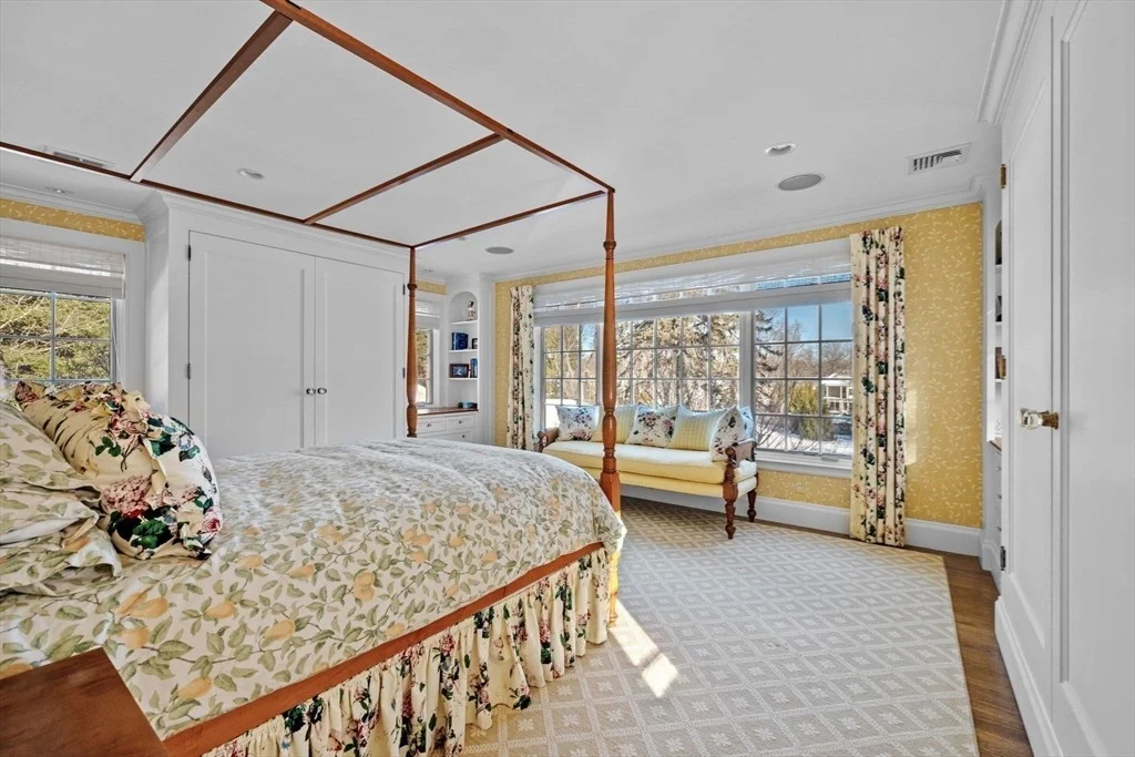 Photo of 45 Forest Ave