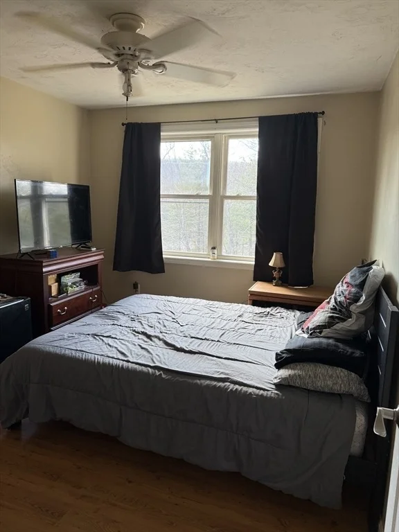 Photo of 335 Mashapaug Rd