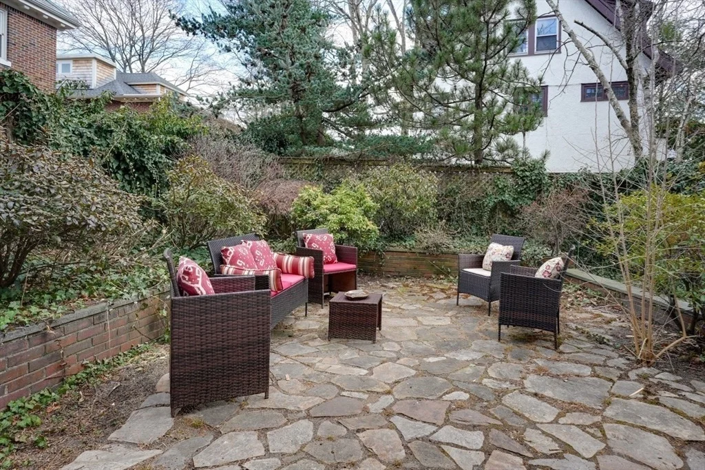 Photo of 71 Larch Rd