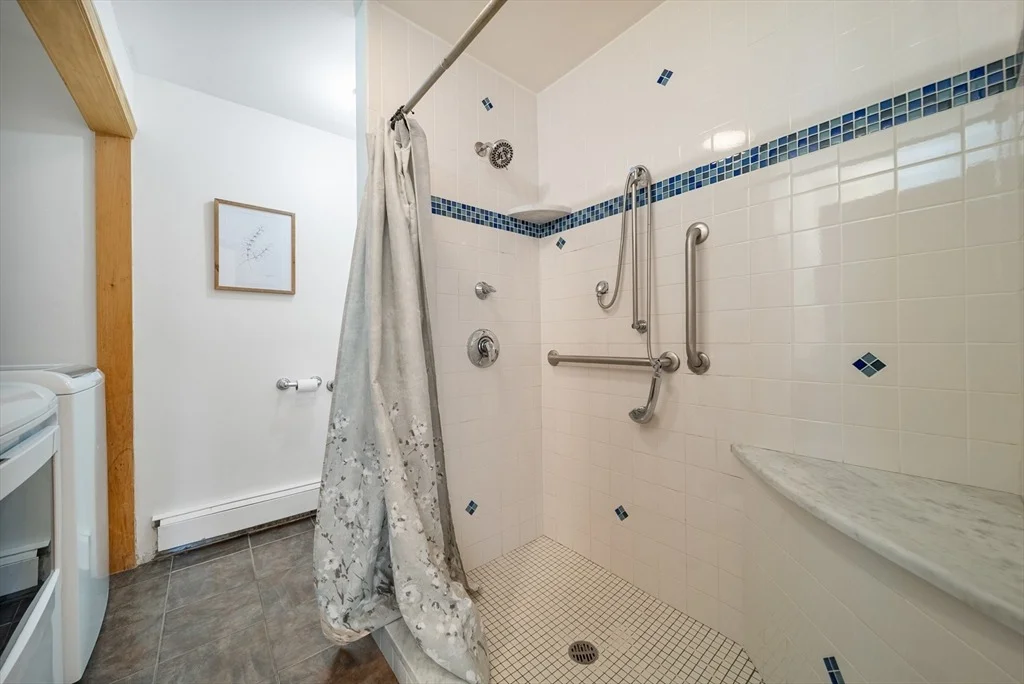 Photo of 386 Forest Street