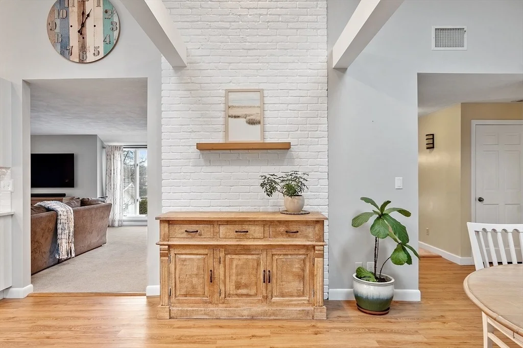 Photo of 10 Merrymount Dr