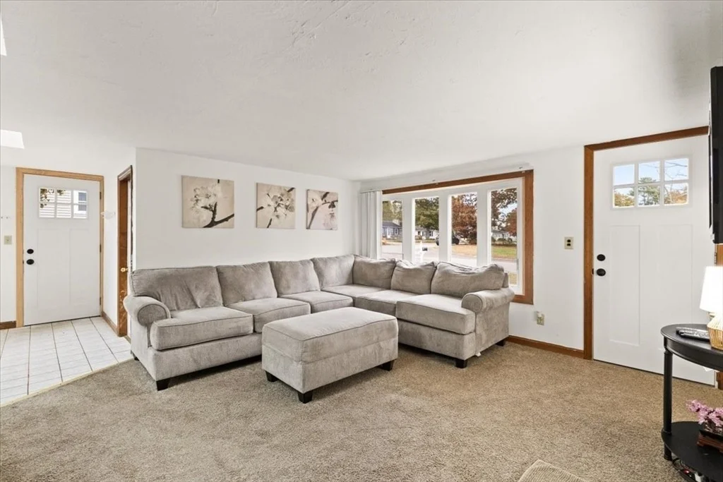Photo of 40 Sunset Blvd
