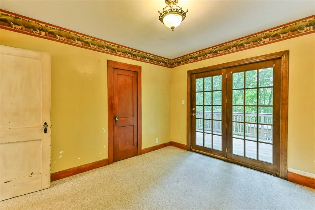 Photo of 134 Southbridge Rd.