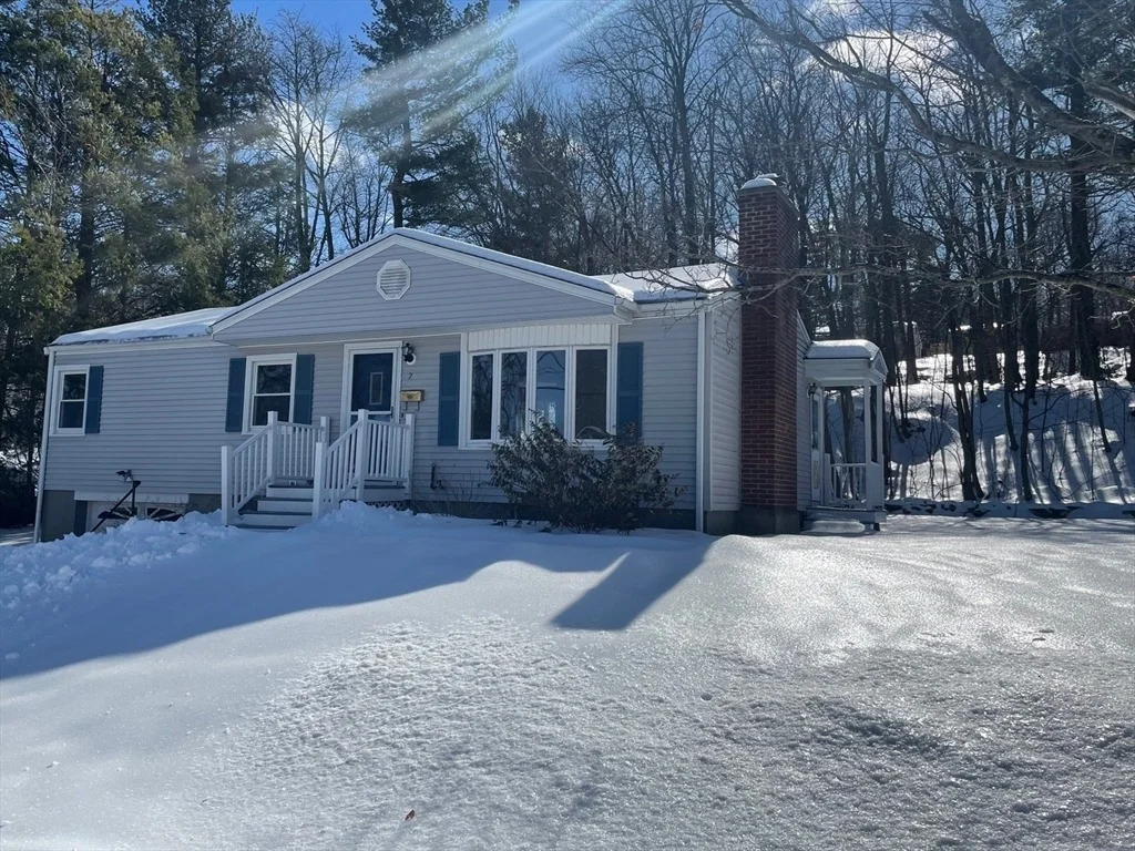 Photo of 7 Neptune Dr