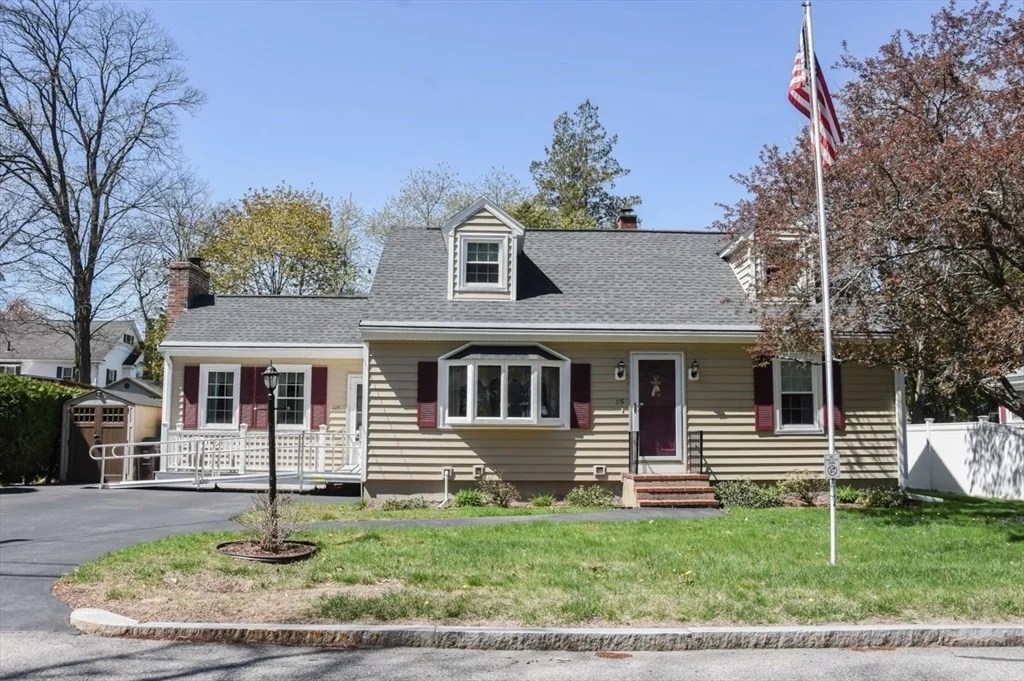 Photo of 115 Staples Street