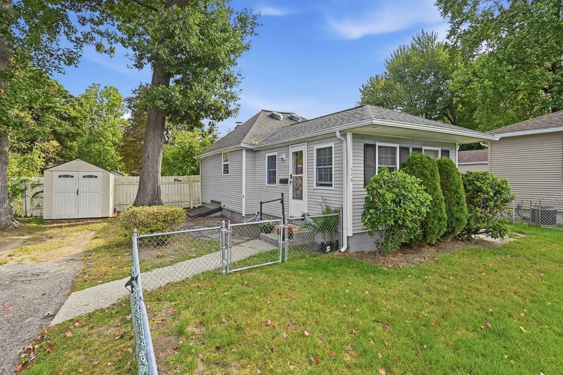 Photo of 215 Eddy St