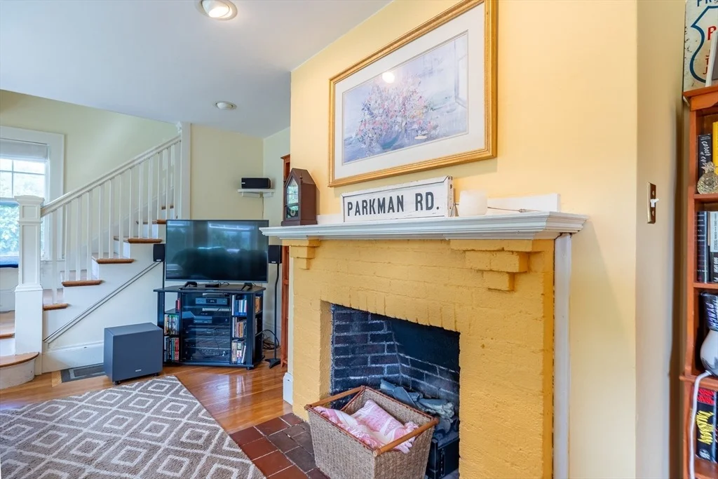 Photo of 9 Parkman Rd