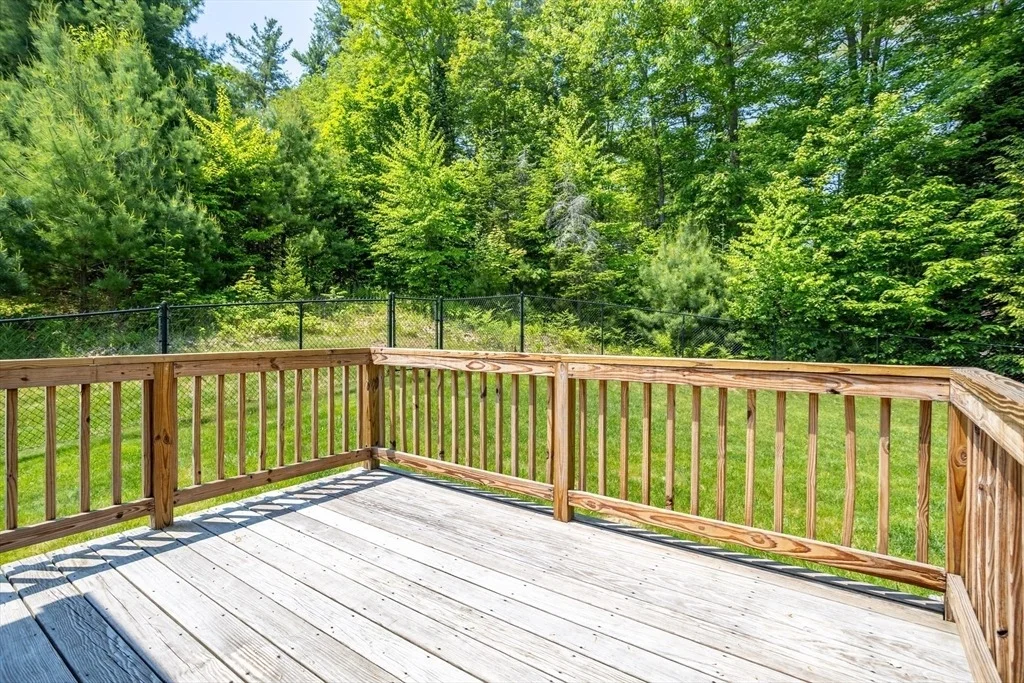 Photo of 380 Leo Drive