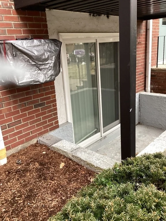 Photo of Unit 403 at 80 Walnut St