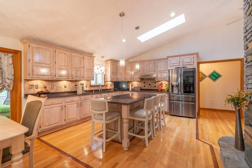 Photo of 25 Grandview Dr