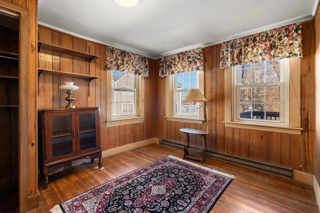 Photo of 122 Forest St
