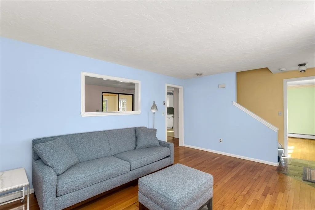 Photo of 955 Summer Street