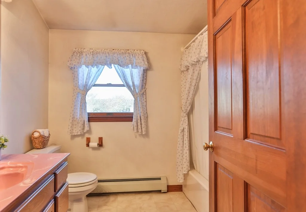 Photo of 13 Collins Dr