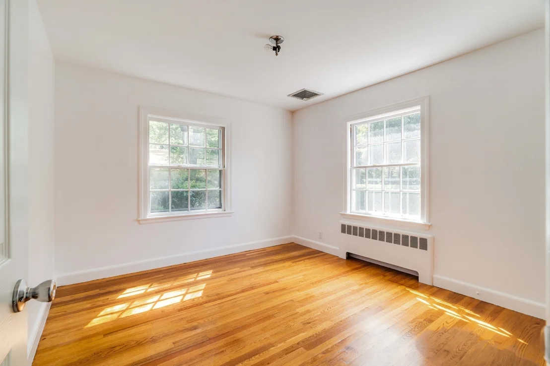 Photo of 77 Jordan Rd