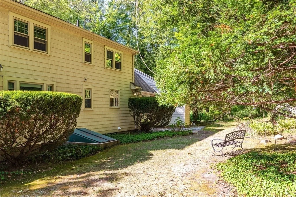 Photo of 21 Pine Ridge Circle