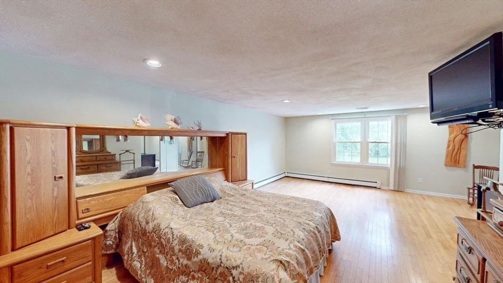 Photo of 8 Vincent Ave