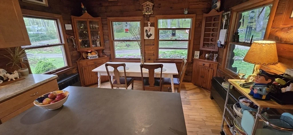Photo of 250 Athol Rd