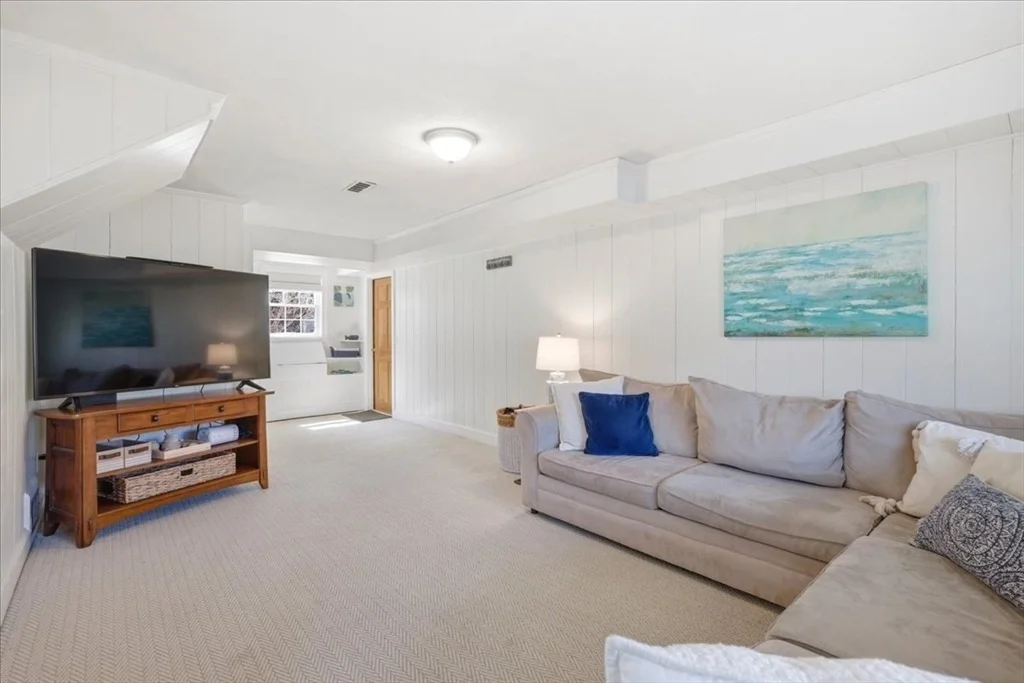 Photo of 137 Robert Rd