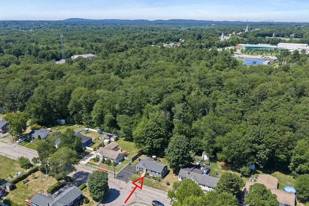 Photo of 38 Roseen Rd