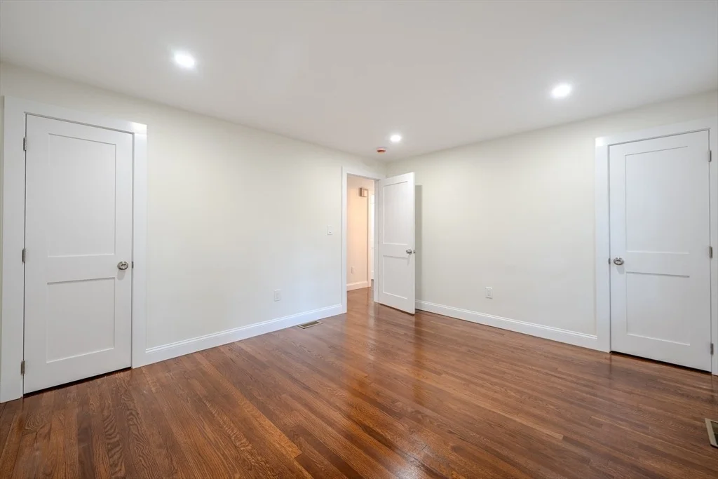 Photo of 76 Plain Road