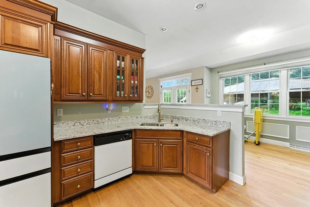 Photo of 30 Radisson Ln