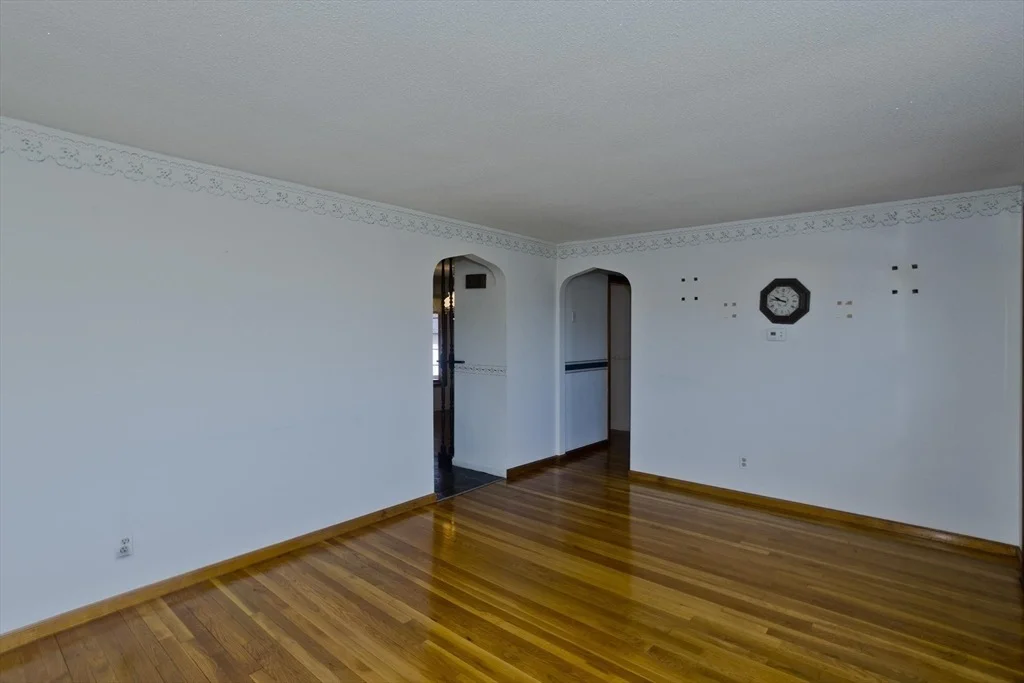 Photo of 83 Mayflower Ave